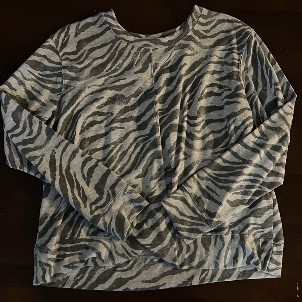 Knox Rose grey shirt size XL